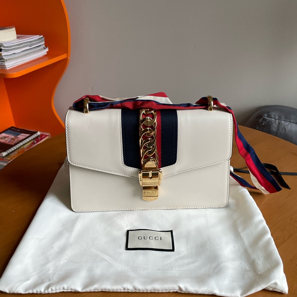 BRAND NEW Gucci Sylvie bag
